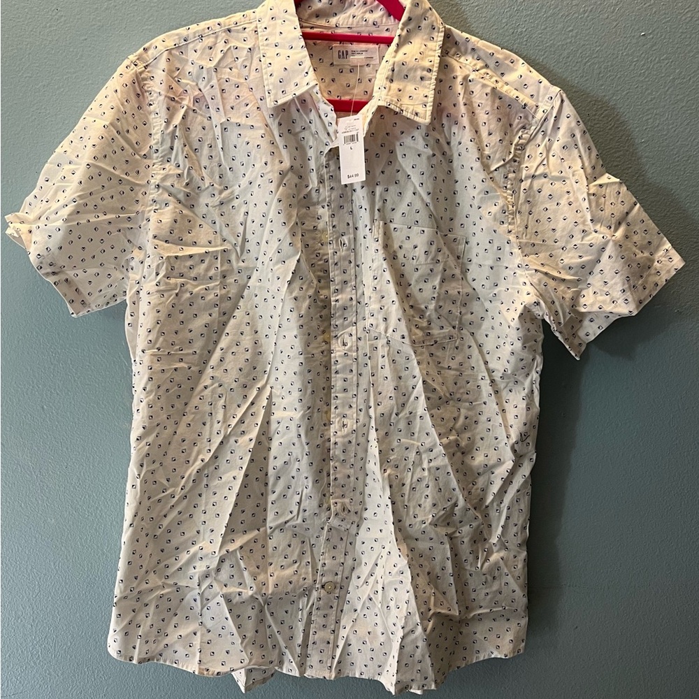 NWT Gap Men’s Poplin Slim-Fit Button Down Short Sleeve Shirt